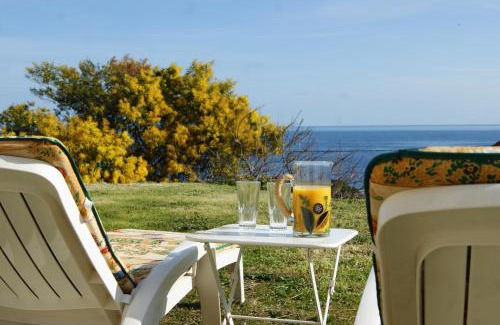 Santa-Severa Apartment | Vue sur mer - Appartement Les Pins