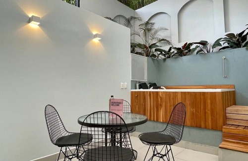 Las Lomas I Apartment | w*| Delightful loft with Jacuzzi n Terrace in El Poblado