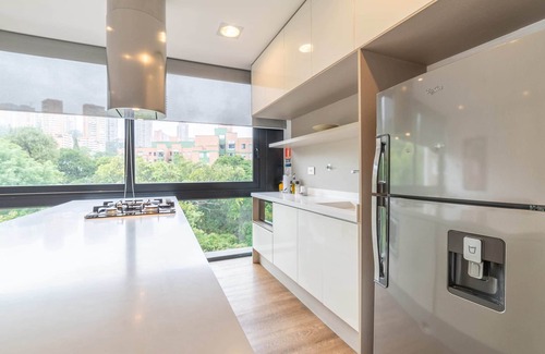 El Poblado Apartment | w* | Modern 1BR Stay w/Pool in Energy Building