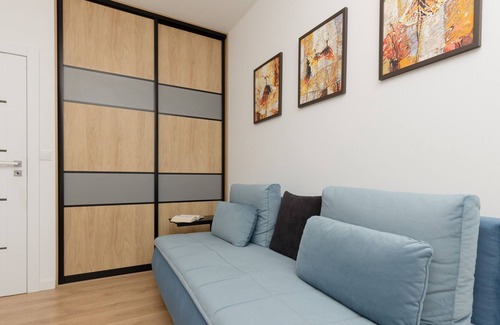 Wawer Apartment | Wał Miedzeszyński 466Z | 2 Bedrooms, Terrace, Parking