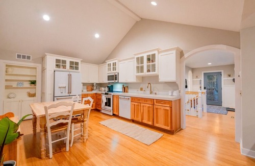 Waconia Cottage | Waconia Lakefront Cottage- dogs ok