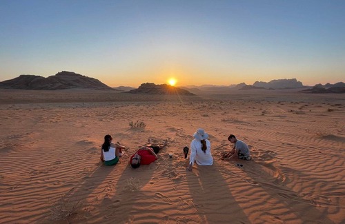 Wadi Rum RV Rental | Wadi Rum Classic Camp