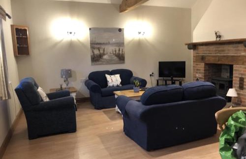 Pulham House | Wagon House, Bookham Court
