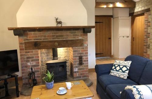 Pulham House | Wagon House, Bookham Court