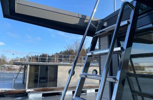 Waldkirchen Boat Rental | Waidlerland Hausboot 1