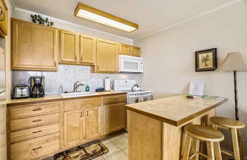 Waikoloa Condo | WAIKOLOA VILLAGE CONDO#E10: GOLF COURSE FRONTAGE, OCEAN VIEWS, GREAT STUDIO!