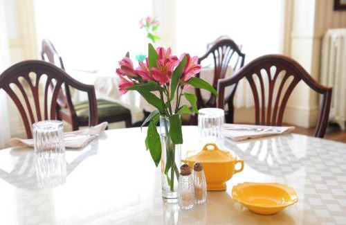 Great Barrington Bed & Breakfast | Wainwright Inn