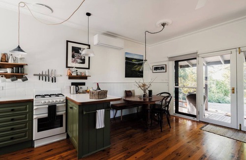 Piries Cottage | WAIRERE REST | LUXE Couples High Country Retreat | Outdoor Bath + Amazing Garden