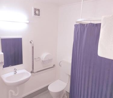 Waitomo Caves Hotel | Waitomo Village Chalets home of Kiwipaka