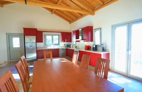 Petaleia Villa | Wake up to breathtaking sunrises at Villa Kalamia above Kalami Beach