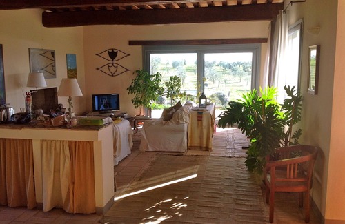 Manciano Villa | Wake Up to Dream-like Country Views and Enjoy the Privacy of the Pool