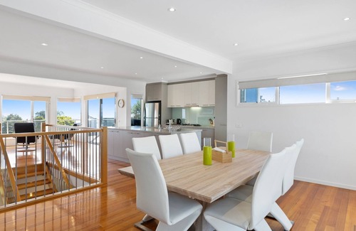 Ventnor House | Wake up to panoramic ocean views every day in this beautifully designed coastal haven, where comfort