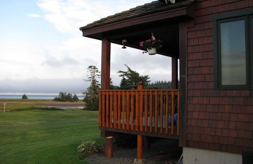 West Quaco House | Wake Up to the World’s Highest Tides – A Private Fundy Beachfront Retreat