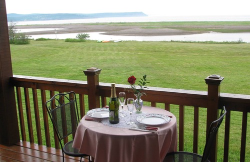 West Quaco House | Wake Up to the World’s Highest Tides – A Private Fundy Beachfront Retreat