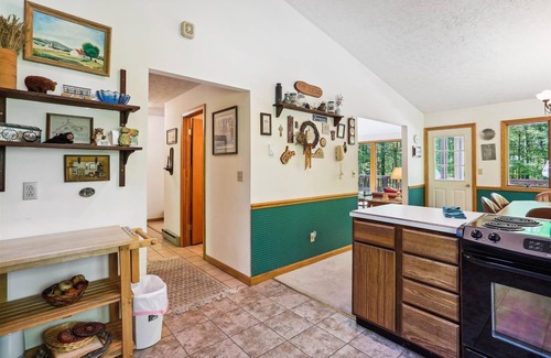 Old Timberline House | Wald Haus*: 3 BR, 2.5 BA House in Canaan Valley, Sleeps 8