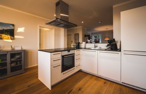 Baerenburg Apartment | Waldfrieden - maple avenue