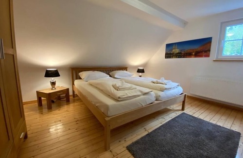 Nuerburg House | Waldheimat - Ferienhaus Nürburgring