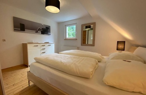 Nuerburg House | Waldheimat - Ferienhaus Nürburgring