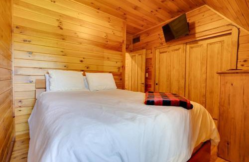 Walhonding House | Walhonding Woods Secluded Farmland Retreat!