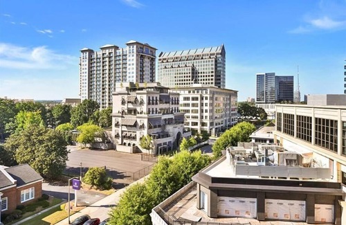 Garden Hills Apartment | Walk Everywhere! | 1BR nr Buckhead Village & Parks