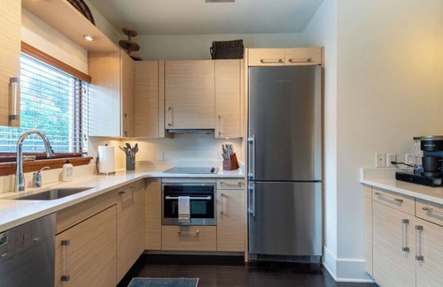 Winter Park Apartment | Walk The Downtown Village of Winter Park!