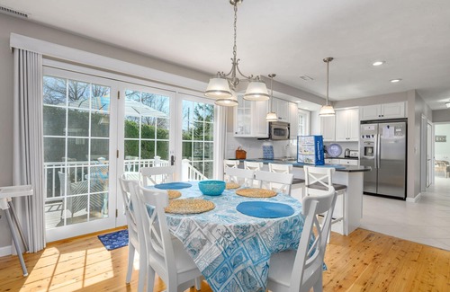 Bass River House | Walk to Beach and Near Bass River Central AC WiFi Four Shore