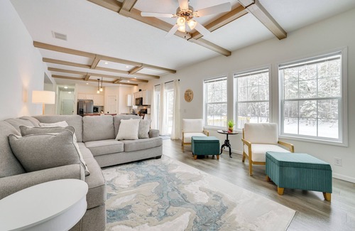 Presque Isle House | Walk to Beach: Modern Retreat in Presque Isle!
