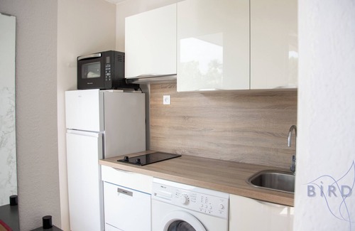 Cros-de-Cagnes Apartment | walk to beach with AC and swimpool