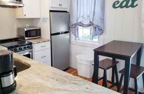 Hyannis Apartment | Walk To Beaches, Main Street, and Harbor. 1BR Cottage. Quiet Area. Captain Gosnold Village 5B