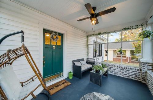 Cherry Street House | Walk To Cherry Street,pets, Hot Tub By Hvnlyhomes