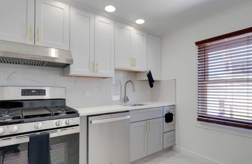 South Louisville Apartment | Walk to Churchill Downs: Louisville Apartment!