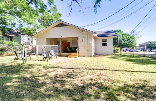 Brookhaven House | Walk to Dining and Shops Dtwn Brookhaven Home!