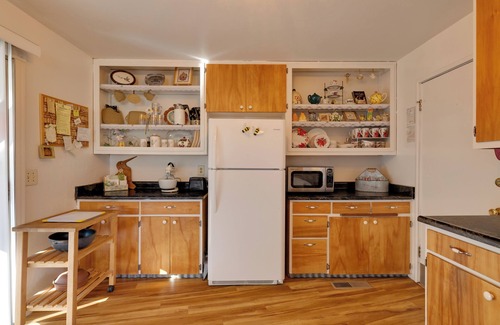 Murphys House | Walk to Downtown: Eclectic Murphys Home w/Decks!