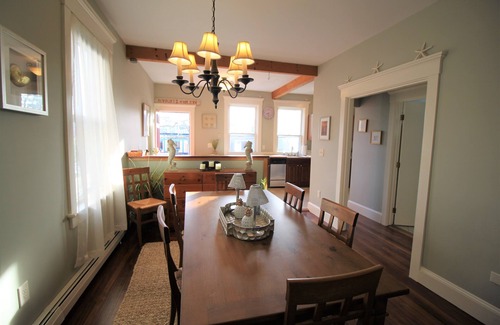 Historic Hill House | Walk to everything! Available July or Aug 2025