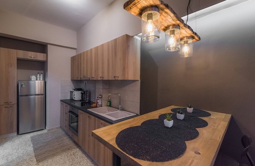 Makrigianni Condo | Walk to Iconic Athenian Locations from a Chic Home, Chic Home