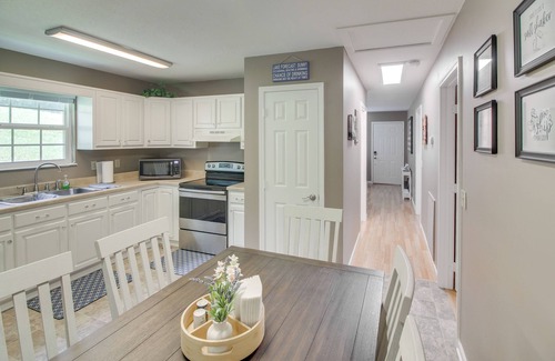 Byrdstown House | Walk to Main St: Inviting Byrdstown Home w/Yard!