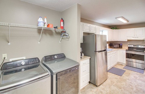 Byrdstown House | Walk to Main St: Inviting Byrdstown Home w/Yard!