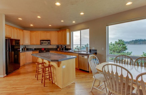 Newport House | Walk to Oregon Coast Aquarium from this modern, dog-friendly, oceanview home