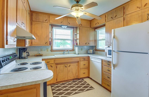Stockton House | Walk to Restaurants: Stockton Home w/Game Room