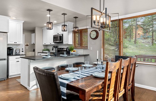 Aspen Brook House | Walk to RMNP, hot tub, mountain views and river access.