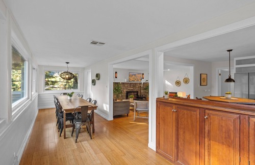 Hacienda House | Walk to Russian River - Casa Del Rio - Unit A