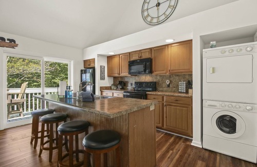 Beech Mountain House | Walk To Slopes! End Unit Townhouse! Kid Friendly!