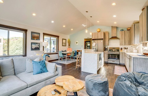 Keystone House | Walk to Slopes: Home w/Hot Tub in Keystone