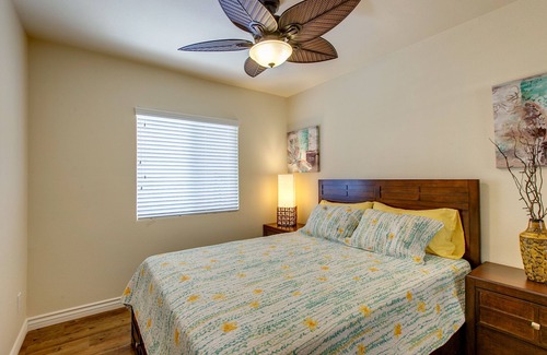 Carlsbad Village Cottage | Walk to the Beach! Amenities galore! Great location DT Carlsbad!