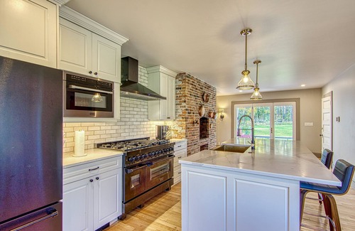 Blue Hill House | Walk to town of Blue Hill from this 4-bedroom/4 bath home on Parker Point Road!