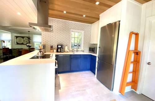 East Hampton North House | Walk to village East Hampton home - hidden from busy main town area and roads.