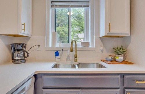 Wichita Apartment | Walk To Wesley! Pickle ball, Bikes, Washer/Dryer!