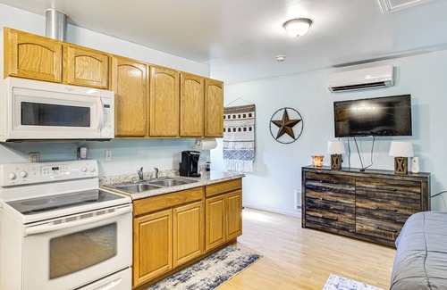 Puyallup Apartment | Walkable Paradise: Downtown Puyallup Studio!