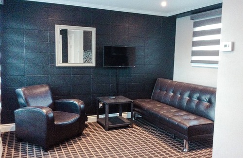 Walkerton Hotel | Walkerton Inn Motel