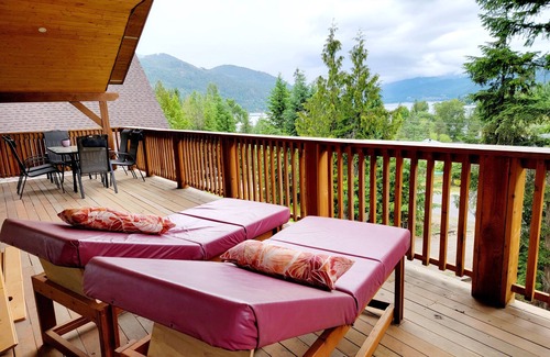 Christina Lake House | Walking distance to Christina Lake, Family friendly for up to 12 people.